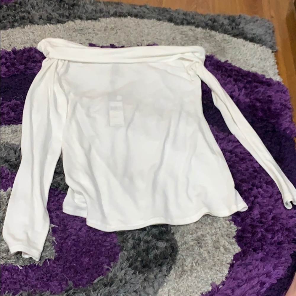BCBG off the shoulder long sleeve